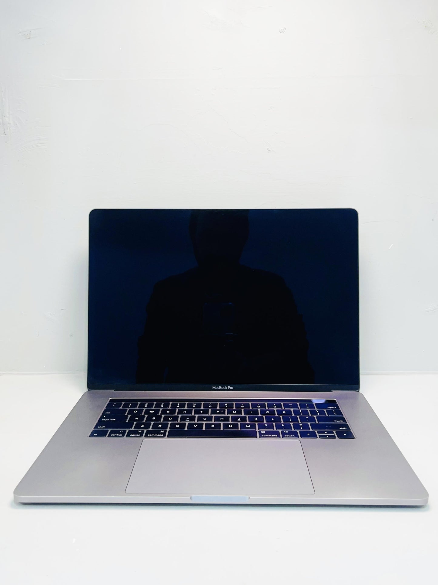 Apple MacBook Pro 2019 (A2141) - 16" Retina Display - Intel Core i9 - 32GB RAM DDR4 - (256GB SSD TO 2TB SSD Storage) - 4GB Dedicated Graphics Card - Touch Bar - Touch ID - Daraz Like New